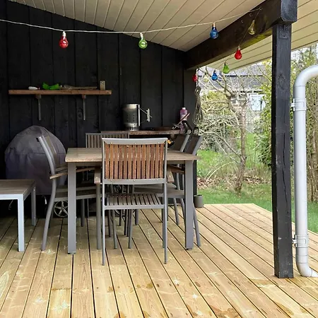度假居 Beautiful And Private Summerhouse With Terrace 埃贝尔托夫特