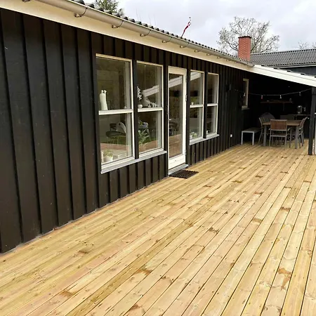 Beautiful And Private Summerhouse With Terrace