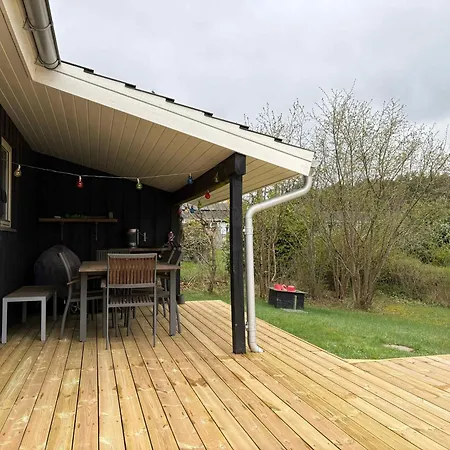Holiday home Beautiful And Private Summerhouse With Terrace Ebeltoft